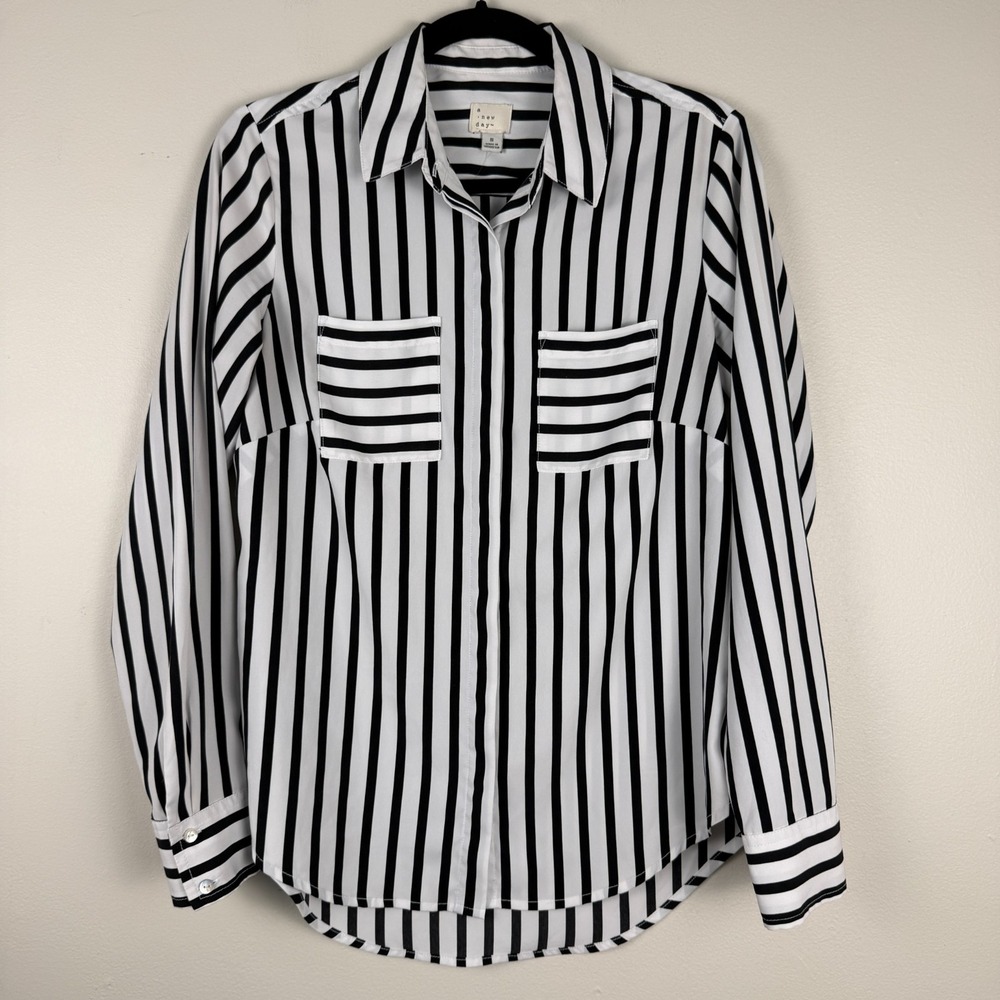 A New Day Blouse Shirt Women's Small White Black Striped Long Sleeve Button-Up